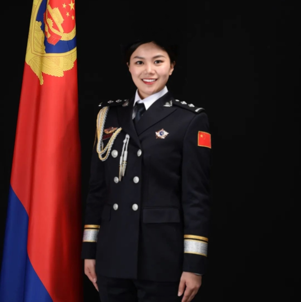 【警韵芳华·她故事】肖湘晖:方寸之间她把每个岗位都走成“服务”